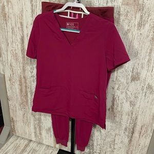 FIGS Women’s Scrub Set size M